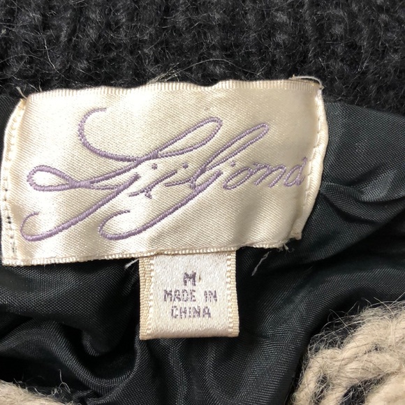 100% wool lined sweater coat Unique longer back cp - Picture 8 of 8